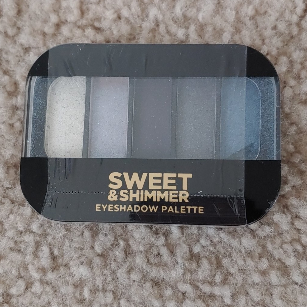 Brand New Eyeshadow palette